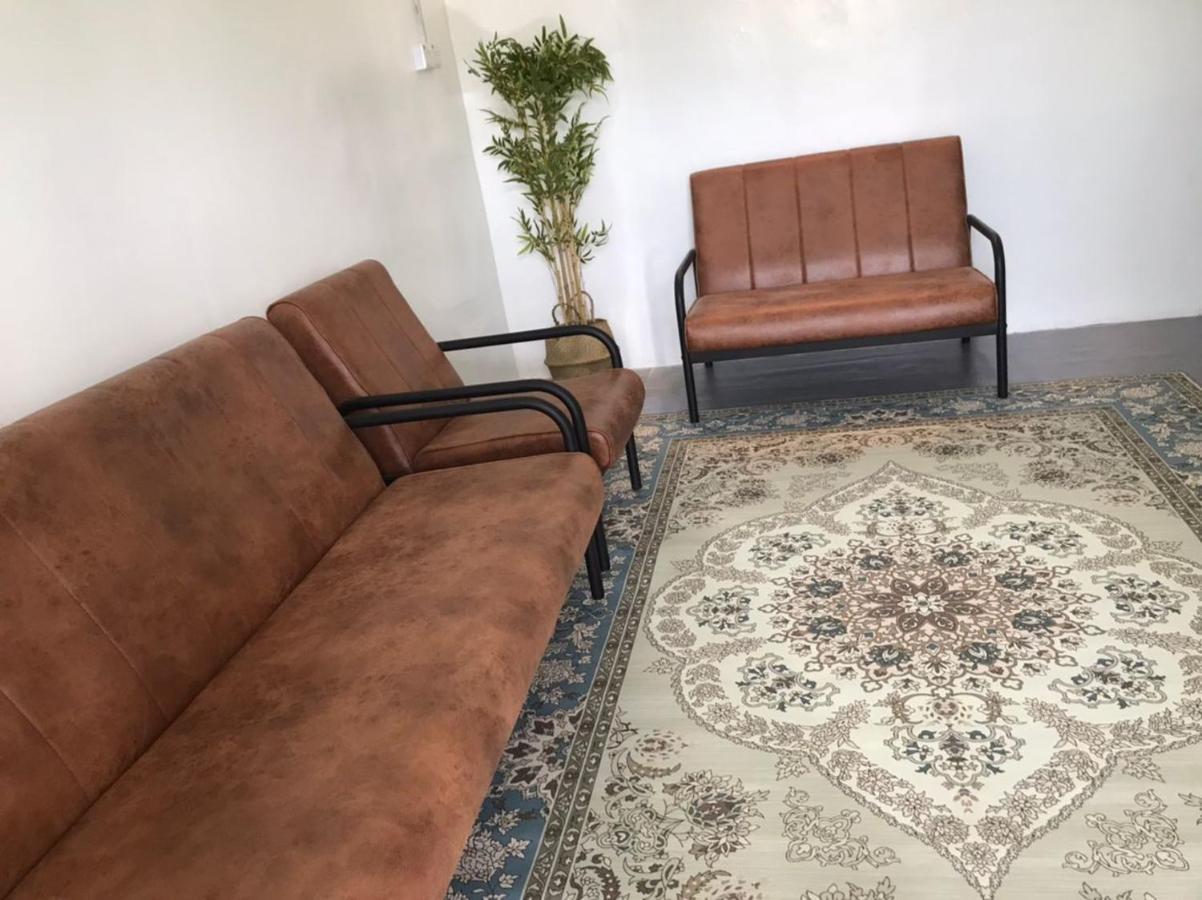 Homestay Embah Ros & Embah Lek Hutan Melintang Екстер'єр фото