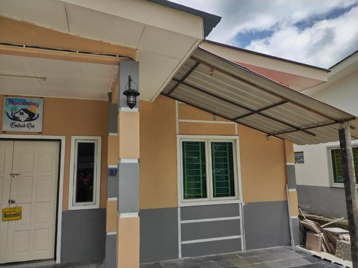 Homestay Embah Ros & Embah Lek Hutan Melintang Екстер'єр фото