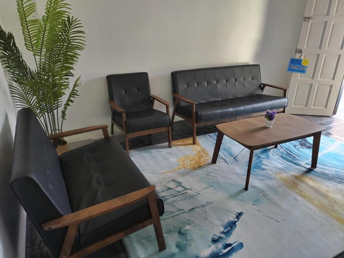 Homestay Embah Ros & Embah Lek Hutan Melintang Екстер'єр фото